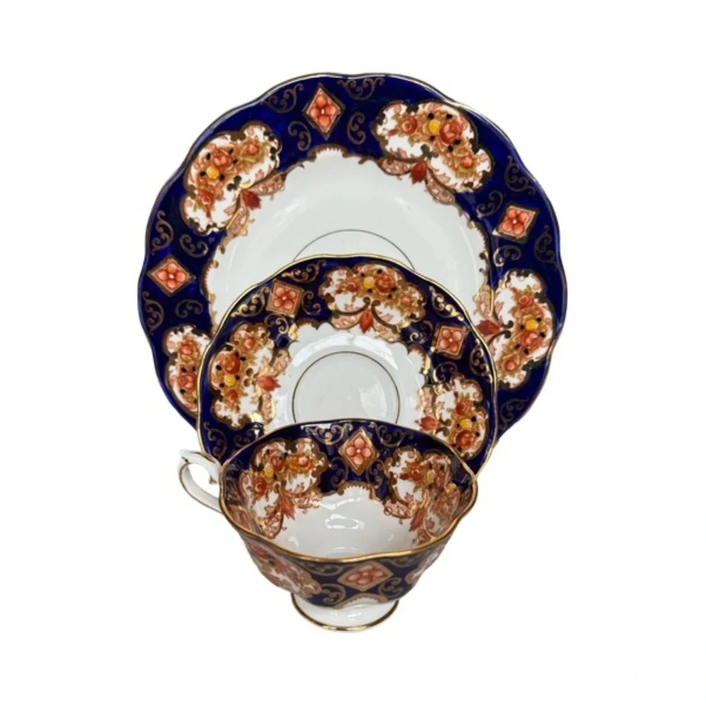Vintage Royal Albert Bone China “Hierloom” Pattern 3-Piece Set